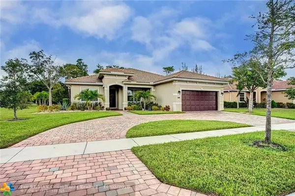 Royal Palm Beach, FL 33411,9123 Winterhaven Cir