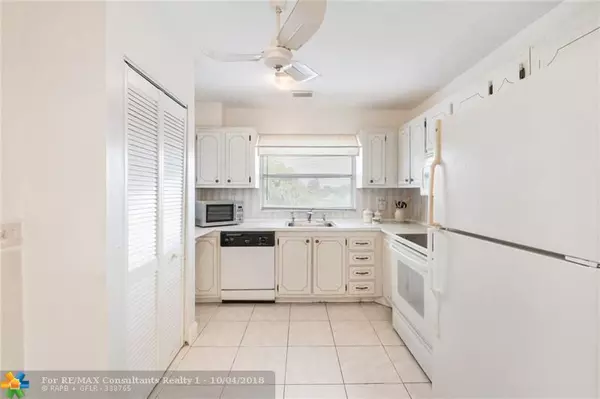 Sunrise, FL 33322,9241 Sunrise Lakes Blvd  #304