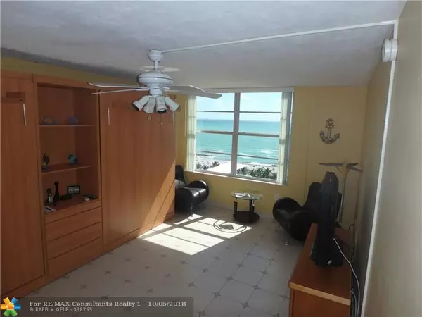 Miami Beach, FL 33140,2899 Collins Ave  #1503