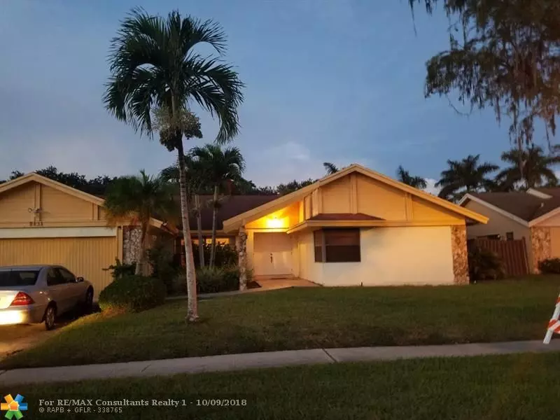 7131 NW 49th Ct, Lauderhill, FL 33319