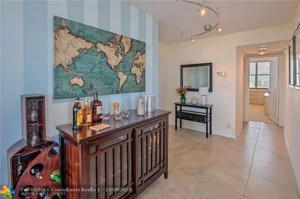 Fort Lauderdale, FL 33304,936 Intracoastal Dr  #14A