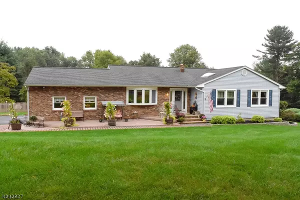 10 LAMINGTON DR, Roxbury Twp., NJ 07876