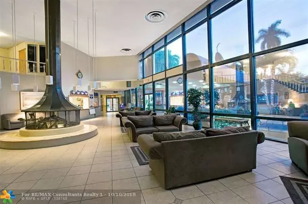 Hallandale, FL 33009,26 Diplomat Pkwy  #2261