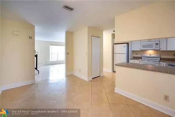 Hollywood, FL 33026,2888 Cambridge Ln  #581