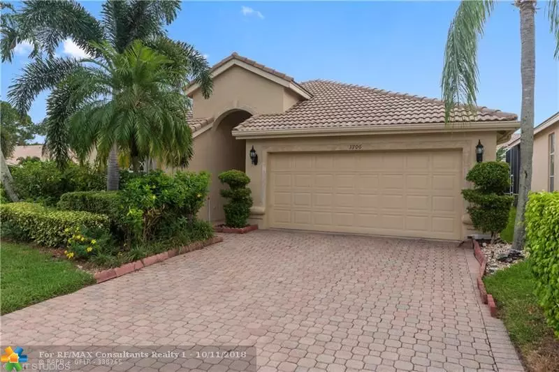 3906 N Palladium Lake Dr, Boynton Beach, FL 33436