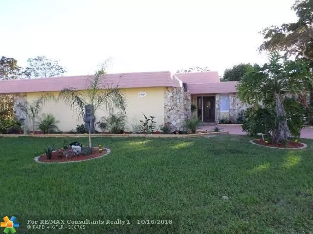 5404 Banyan Ln, Tamarac, FL 33319