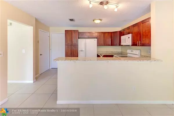 Coral Springs, FL 33071,272 NW 118th Dr