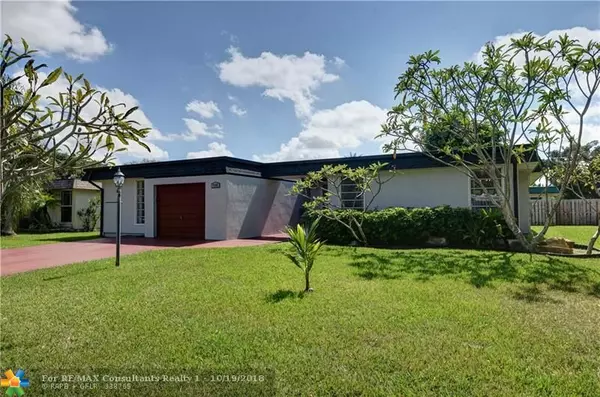 7302 NW 64th Ct, Tamarac, FL 33321