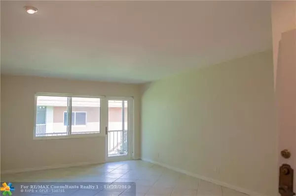 Wilton Manors, FL 33305,119 NE 19th Ct  #203G