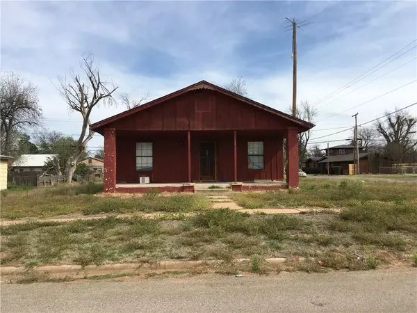 222 E Rosser Avenue, Tipton, OK 73570