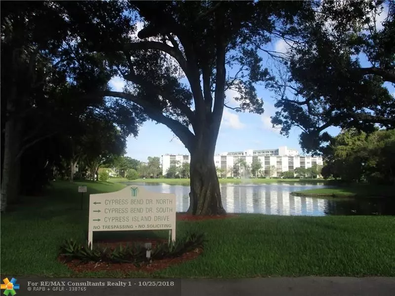 2202 S Cypress Bend Dr  #705, Pompano Beach, FL 33069