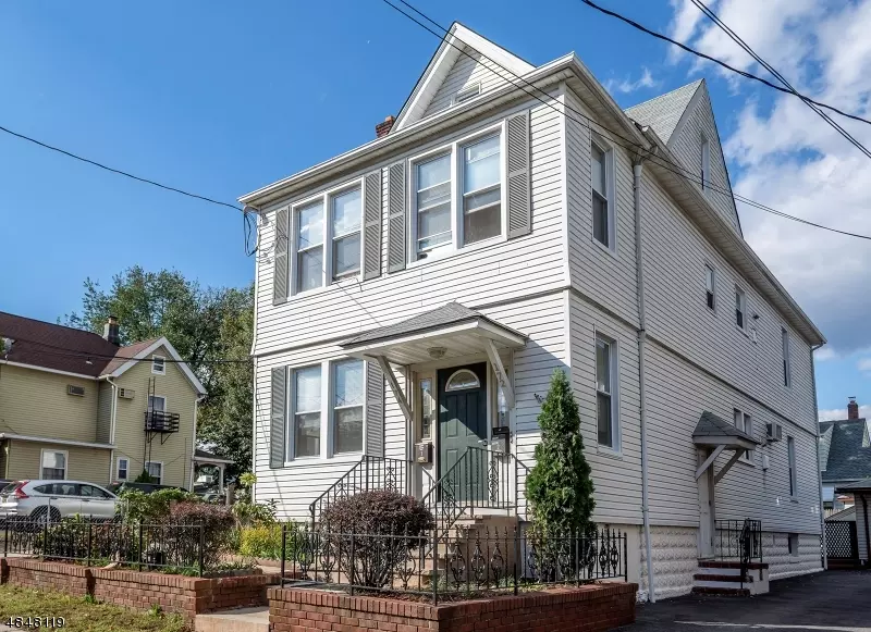 172 HAMILTON AVE, Clifton City, NJ 07011