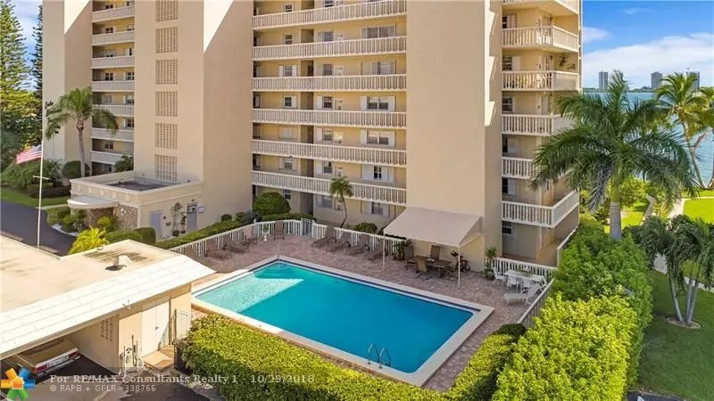 501 Lake Shore Dr  #403, Lake Park, FL 33403