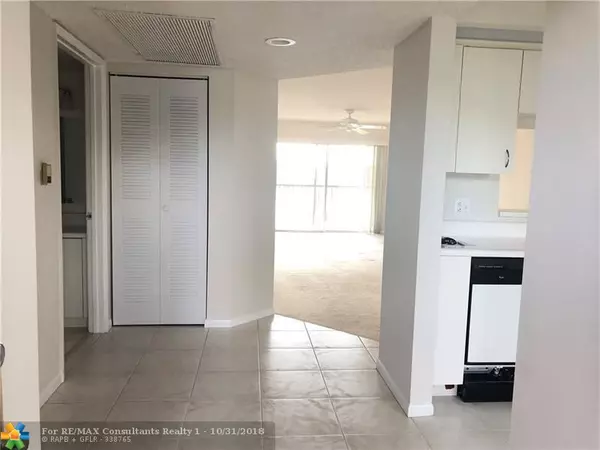 Pembroke Pines, FL 33027,13700 SW 14th St  #207D