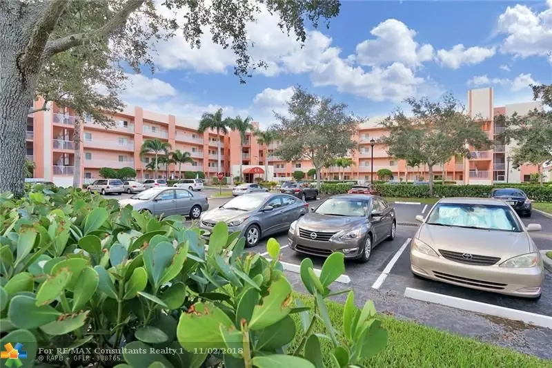 7765 Yardley Dr  #301, Tamarac, FL 33321