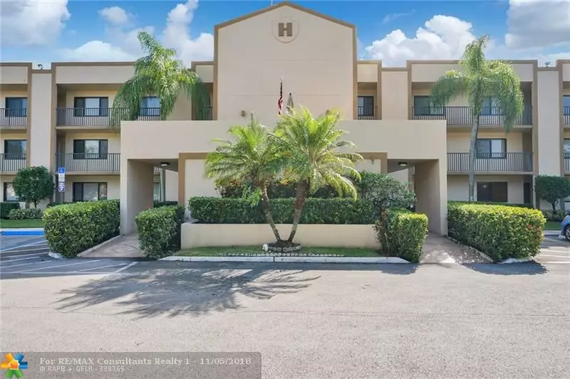 10633 W Clairmont Cir  #207, Tamarac, FL 33321