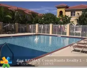 North Lauderdale, FL 33068,604 W Santa Catalina Cir  #604