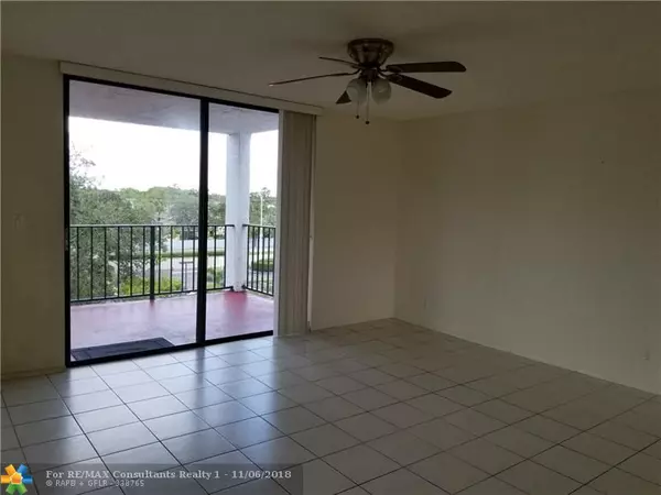 Tamarac, FL 33319,6190 Woodlands Blvd  #520