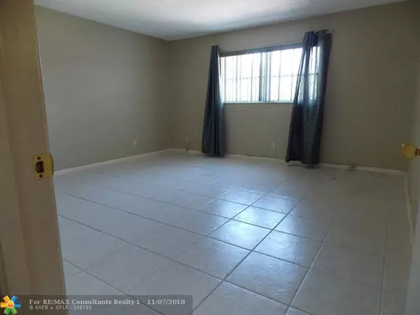 Lauderhill, FL 33313,4750 NW 22nd Ct  #319