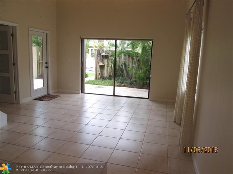 Oakland Park, FL 33309,3032 S Oakland Forest Dr  #2804