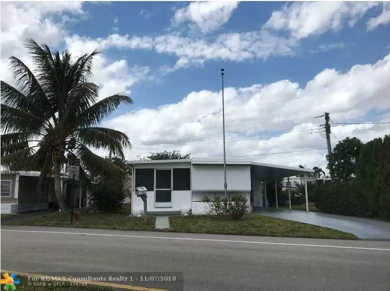 8517 SW 18th St, Davie, FL 33324