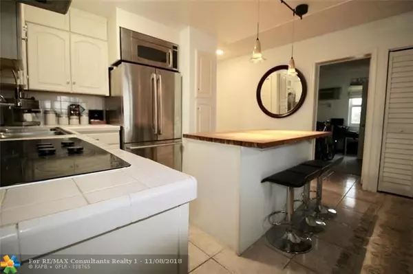 Fort Lauderdale, FL 33316,2900 Banyan  #402