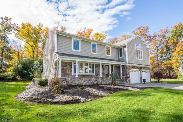12 PADDOCK CT, Edison Twp., NJ 08820