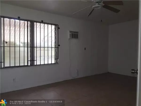 North Miami, FL 33168,13915 NW 5th Ct