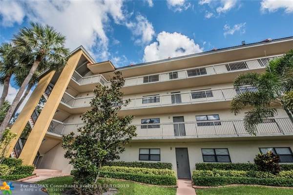 Coconut Creek, FL 33063,1718 Hammock Blvd  #208