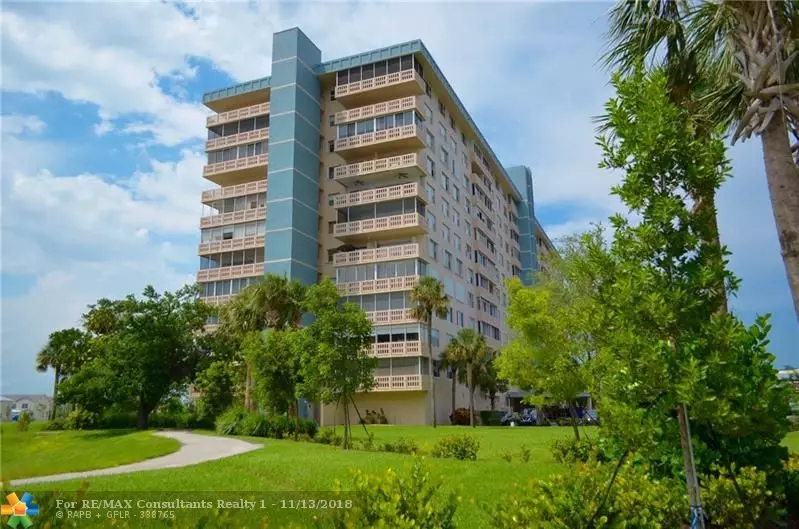 4001 Hillcrest Dr  #707, Hollywood, FL 33021