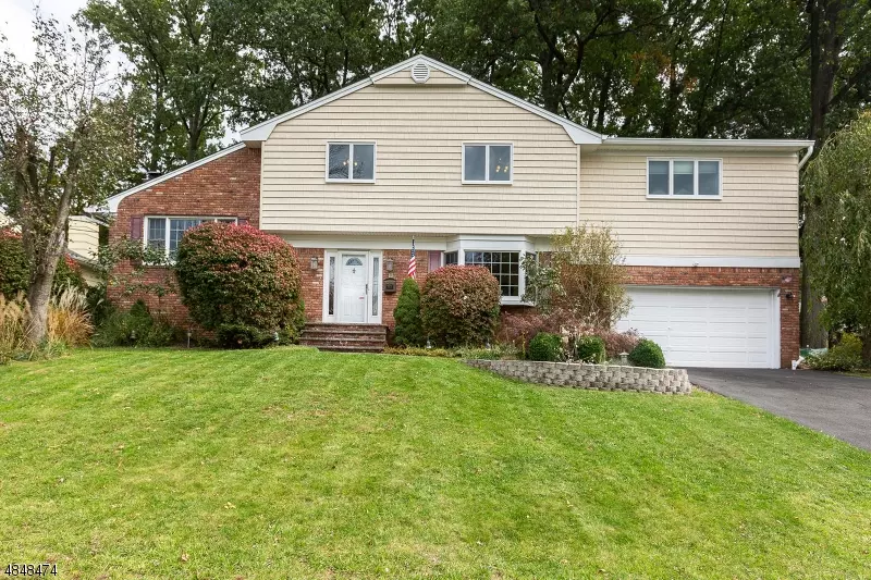 Oradell Boro, NJ 07649,372 SCHLOMANN DR