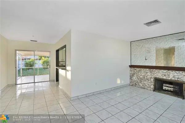 Miami, FL 33179,19110 NE Miami Ct