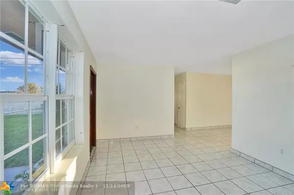 Miami, FL 33179,19110 NE Miami Ct