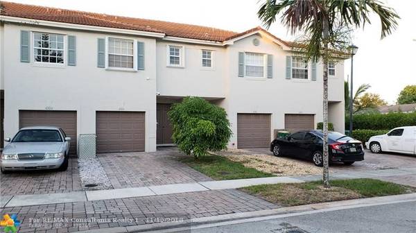 8306 Prestige Commons Dr, Tamarac, FL 33321