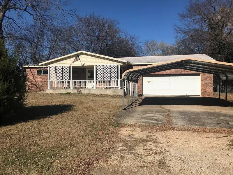 415 W 4th Street, Konawa, OK 74849