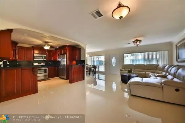 Lauderdale By The Sea, FL 33062,1431 S Ocean Blvd #80