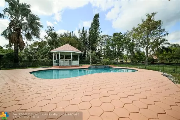 Coral Springs, FL 33067,5200 WHISPER DR