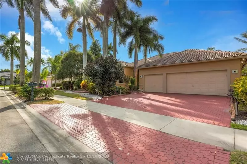 2518 Monterey Ct, Weston, FL 33327