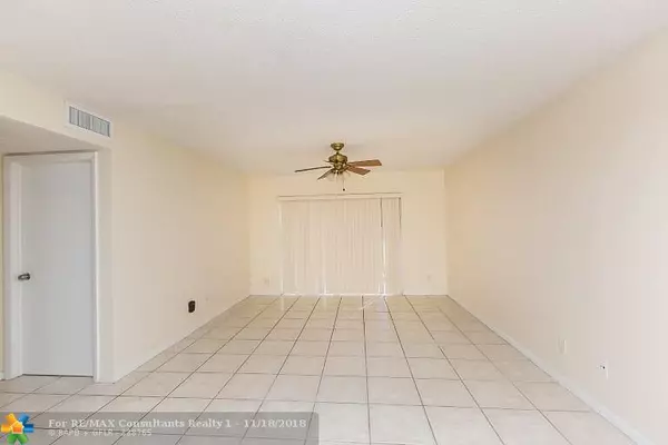 Pembroke Pines, FL 33025,11201 SW 13th St  #101