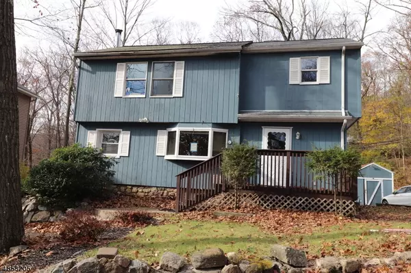 West Milford Twp., NJ 07480,13 CLUBHOUSE AVE