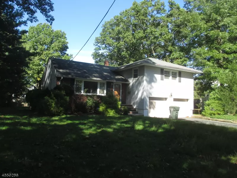 2229 SHAWNEE PATH, Scotch Plains Twp., NJ 07076