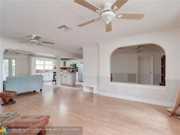 Plantation, FL 33317,813 Garden Ct