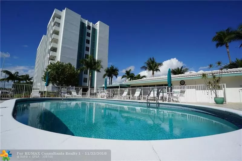 3210 SE 10th St  #8F, Pompano Beach, FL 33062