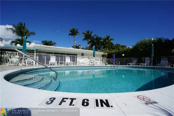 Pompano Beach, FL 33062,3210 SE 10th St  #8F