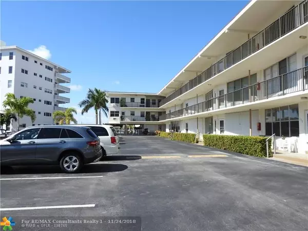 Hallandale, FL 33009,3177 S Ocean Dr  #128