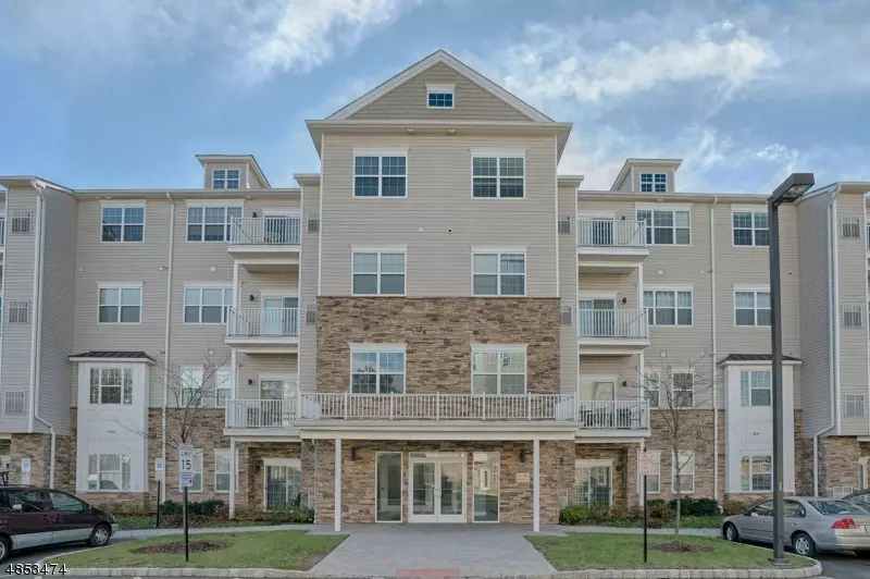 Piscataway Twp., NJ 08854,334 POND LN