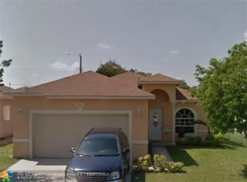 2716 NW 3rd St, Pompano Beach, FL 33069