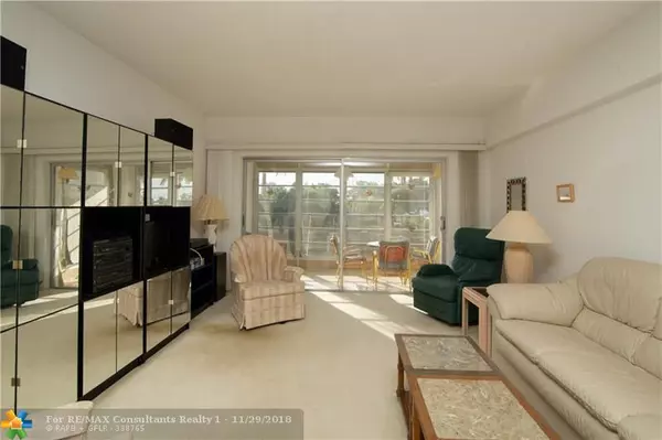 Lauderdale By The Sea, FL 33062,1481 S Ocean Blvd  #218