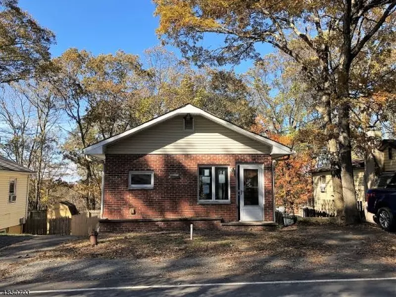 618 BROOKLYN MOUNTAIN RD, Hopatcong Boro, NJ 07843
