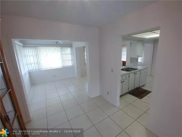 Boynton Beach, FL 33426,2379 SW 8th Ave